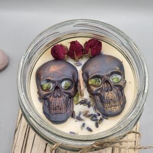 Decorative Skull Candle with Dried Flowers & Peridot Crystals